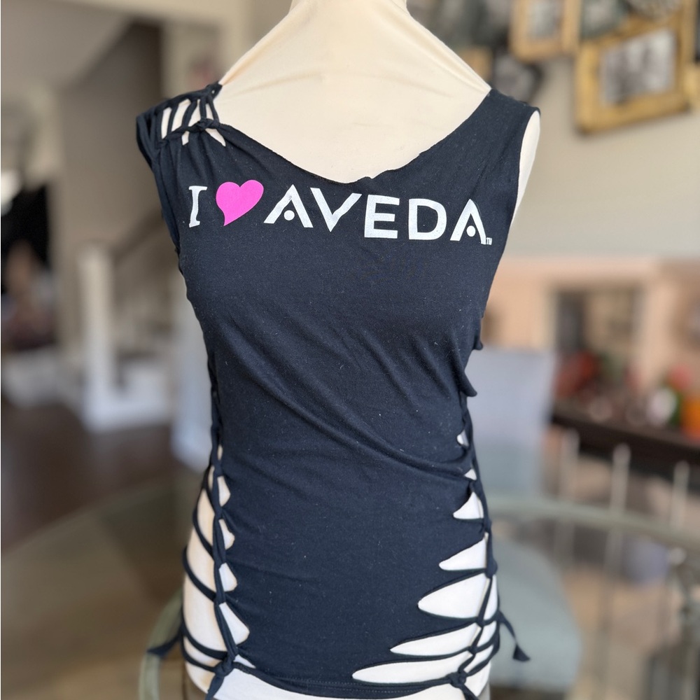 Aveda Black Cut-Out Shirt sz S